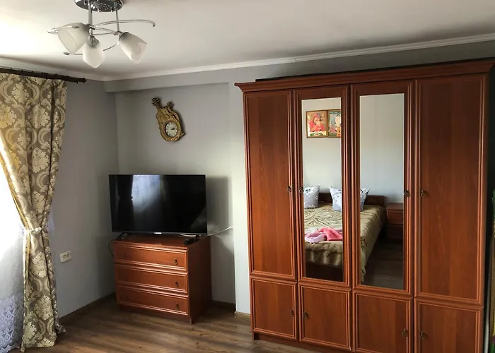 بيت للعطل House Mold