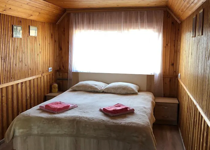 بيت للعطل House Mold *
